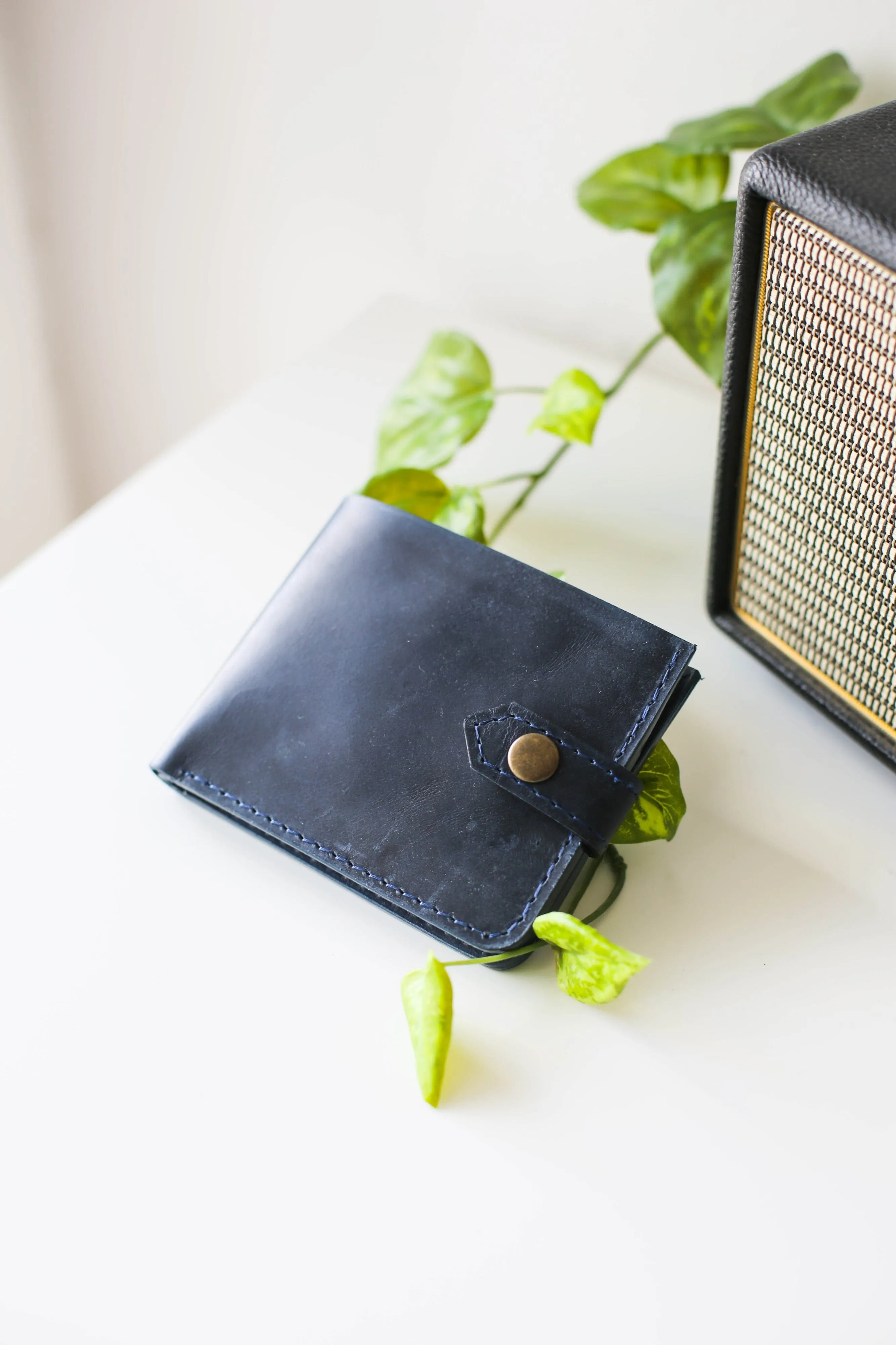 Bifold Leather Wallet - Blue