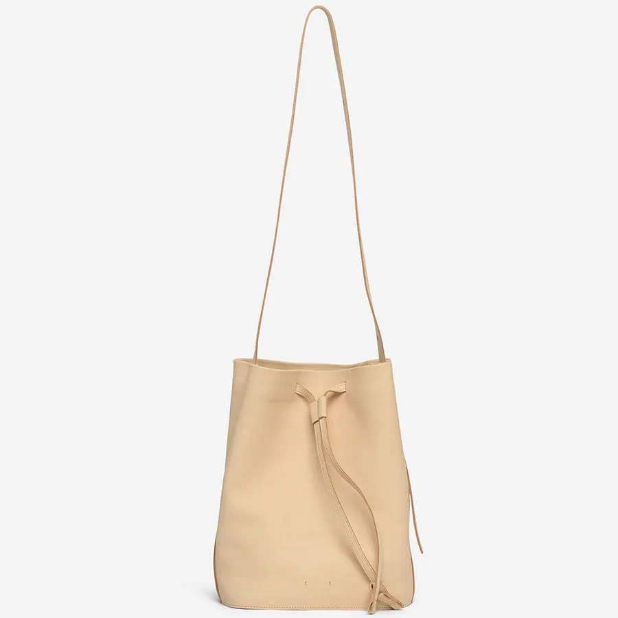 LEATHER BUCKET BAG "AB 103.1" IN NATURAL