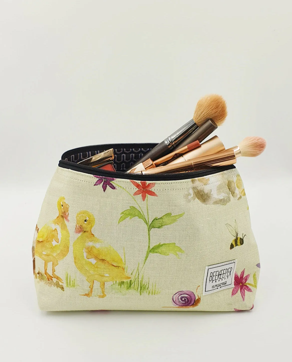 THE BLUE FLOWER DEN Large Toiletry   Makeup Bag